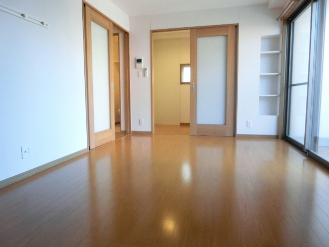 ※同マンション別部屋の参考写真です。