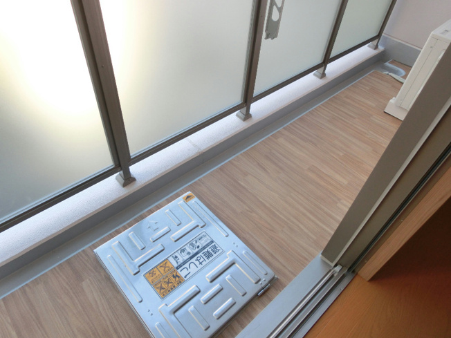 ※同マンション別部屋の参考写真です。