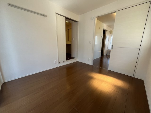 【寝室】En Court Chiyo