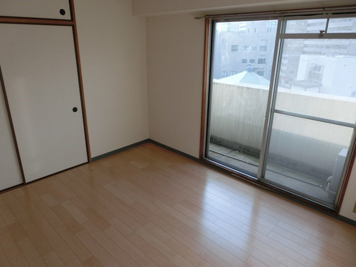 【寝室】リブレ東蟹屋 