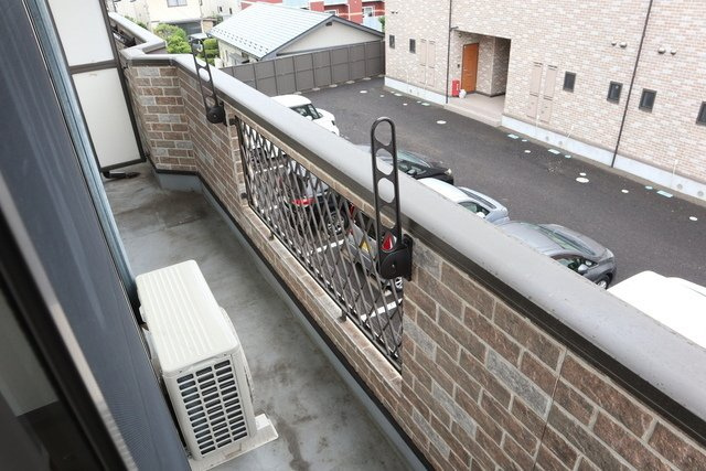 【バルコニー】エスポワールコマツ参番館