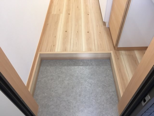 【玄関】アリュール愛宕橋