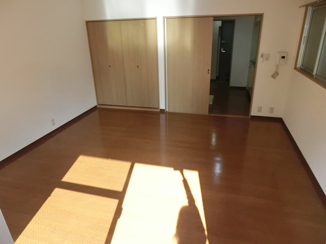 【居間・リビング】ディアメゾン十日市