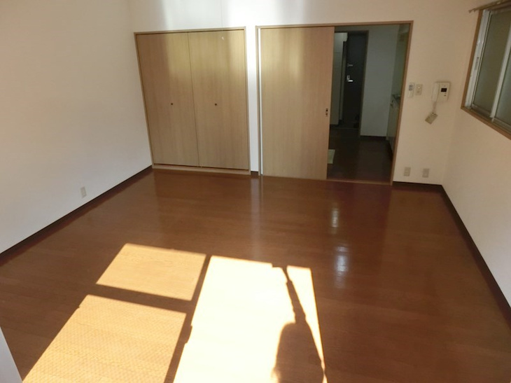 【居間・リビング】ディアメゾン十日市 
