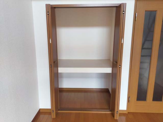 【収納】アヴァンセ高砂