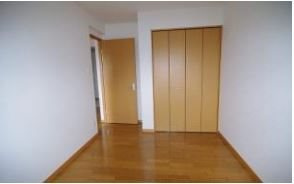 【寝室】Villa Nov