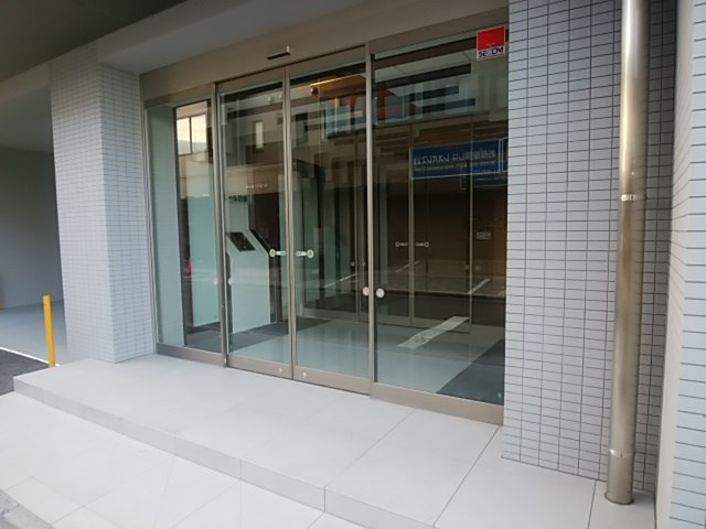 【エントランス】ルミエール日泉