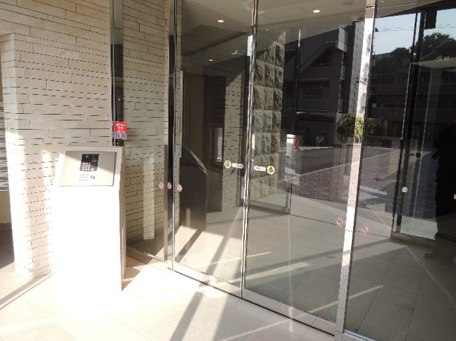 【エントランス】リビングステージ広瀬川