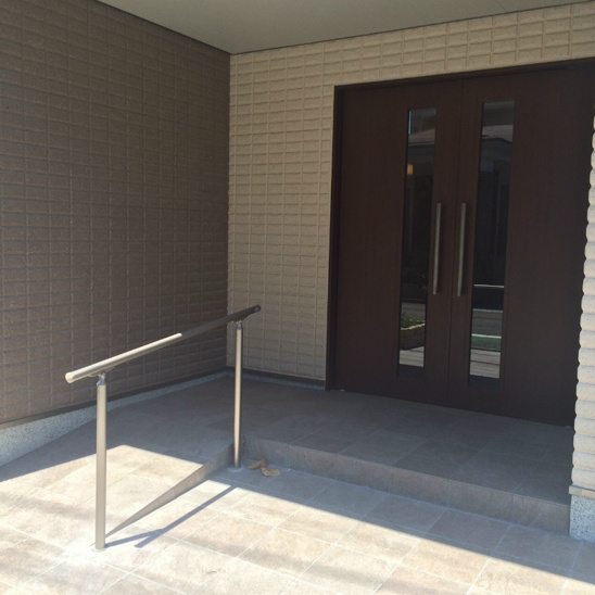 【エントランス】ラシーネ錦町 