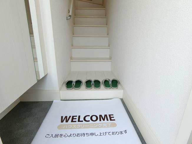【玄関】小松島ハイツ