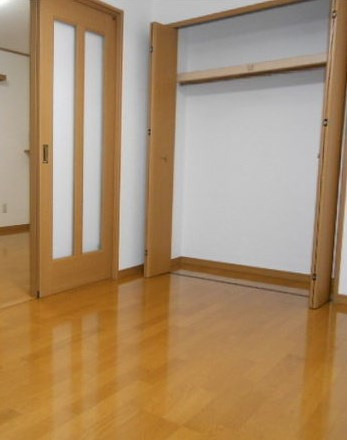 【収納】ロイヤルパーク葉山町壱番館