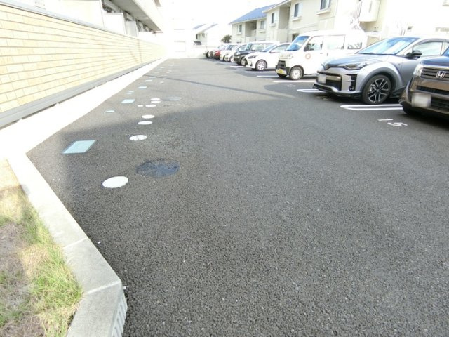 【駐車場】ボヌールＨ