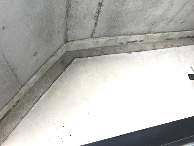【バルコニー】