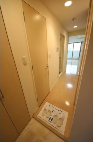 【玄関】ベレーサ金山