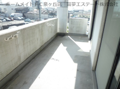 【バルコニー】 | エクセル深阪 | かなり広め。
陽当たり良好なバルコニーです