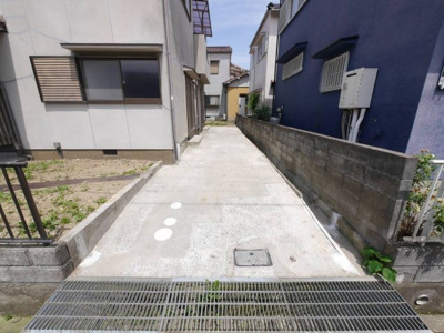 【駐車場】 | 志染町広野4丁目貸家 | 縦列3台分（サイズ現地要確認）