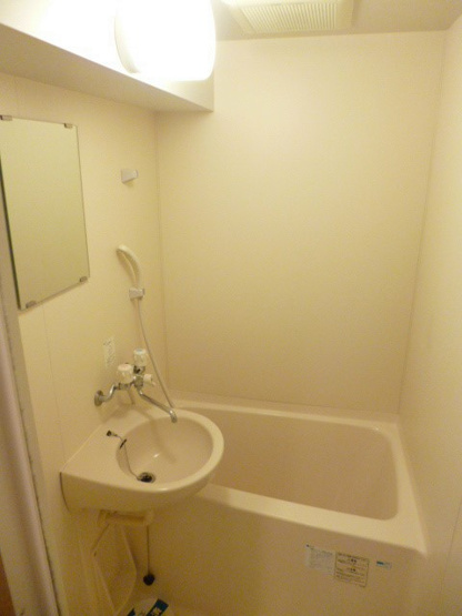 弊社は全物件が仲介手数料半月分+税でご紹介可能です。