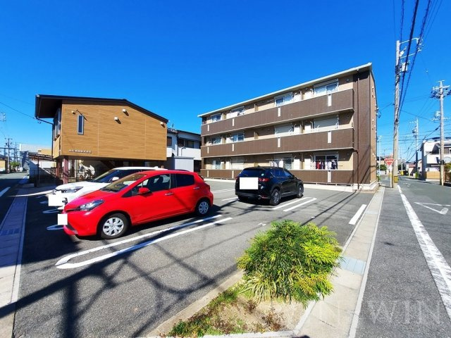 Bell Silkの駐車場