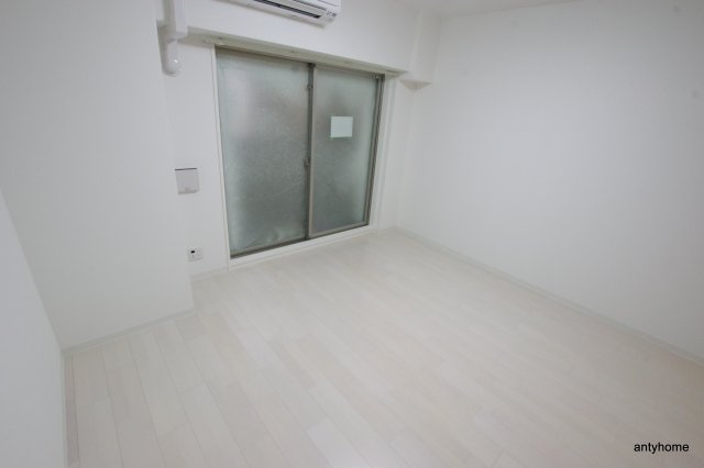 ラ・フォルム天満橋EAST　仲介手数料無料の居間・リビング