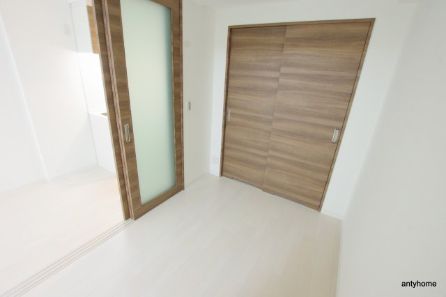 ラ・フォルム天満橋EAST　仲介手数料無料の洋室