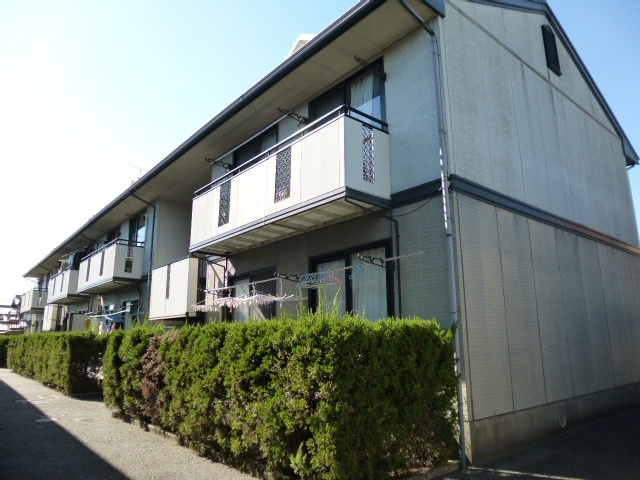 倉敷市日吉町のアパートの外観