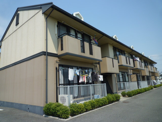 倉敷市日吉町のアパートの外観