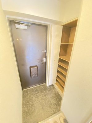 【玄関】 | サンフラッツ南桜塚