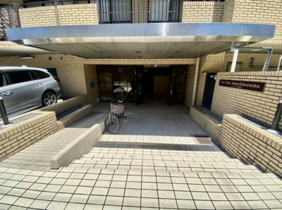 【エントランス】 | サンフラッツ南桜塚