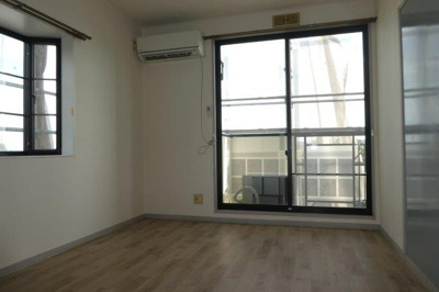 【居間・リビング】 | コーポパサディナ | 洋室