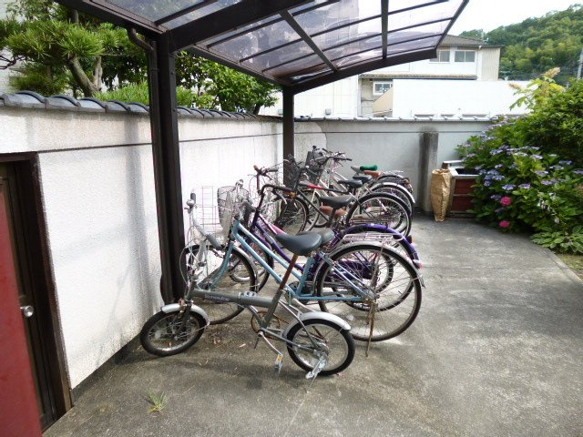 エスポワール倉敷のその他共用部分|自転車置き場
