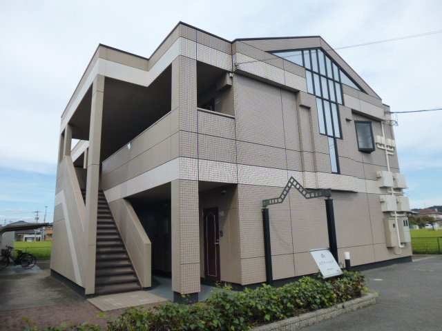 エステート山下の外観