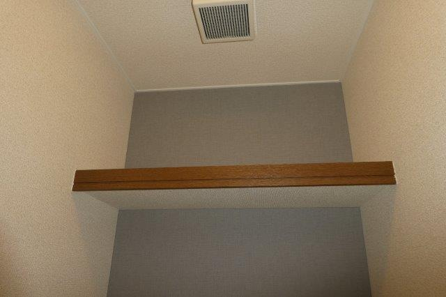 エステート山下のトイレ|トイレ棚