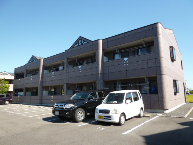 倉敷市林のアパートの外観
