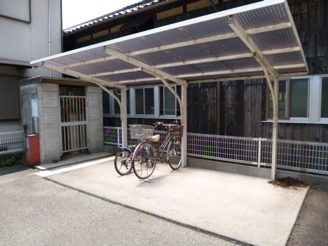 都窪郡早島町前潟のアパートのその他共用部分|自転車置き場