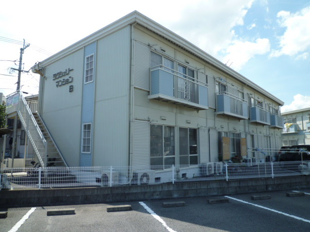倉敷市宮前のアパートの外観