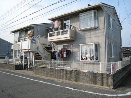 倉敷市中畝１丁目のアパートの外観