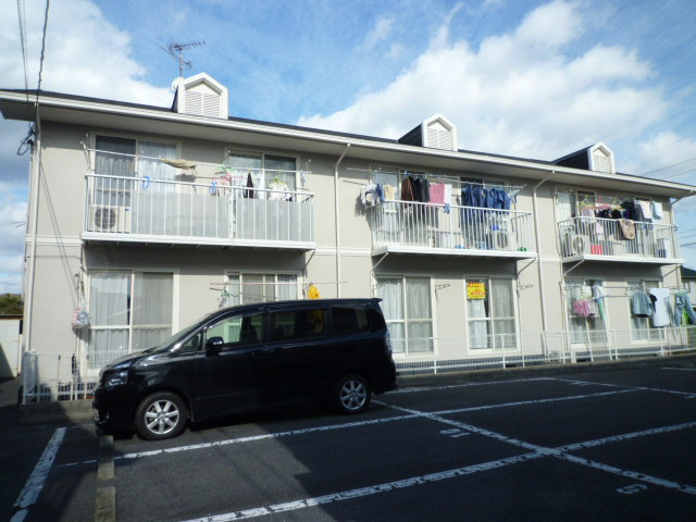 総社市門田のアパートの外観