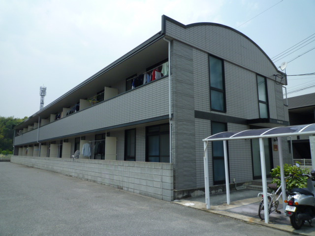 都窪郡早島町早島のアパートの外観