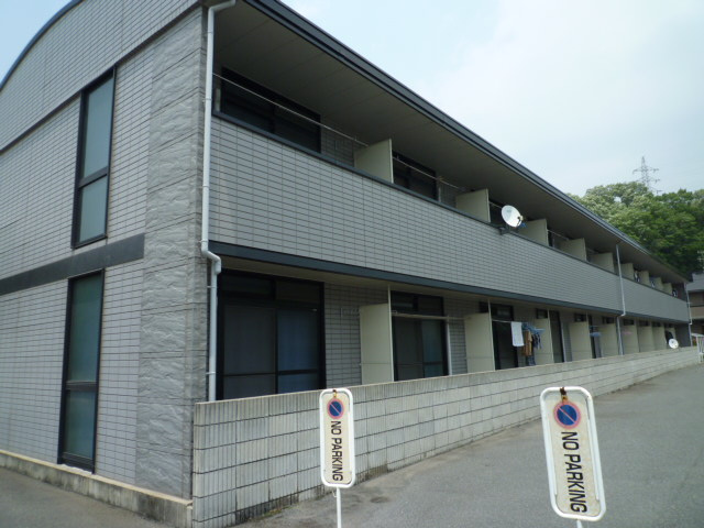 都窪郡早島町早島のアパートの外観