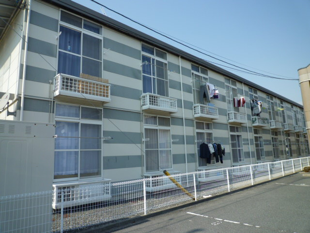 倉敷市上東のアパートの外観