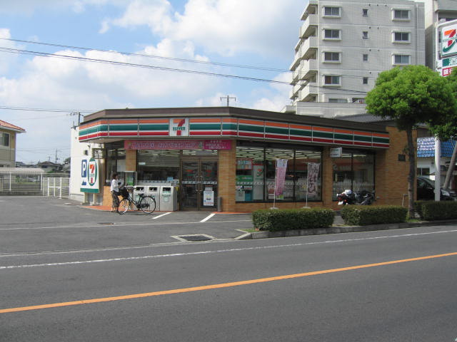 倉敷市浜町２丁目のアパートの周辺|セブンイレブン