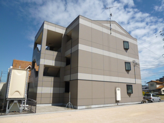 総社市駅前２丁目の賃貸マンションの外観