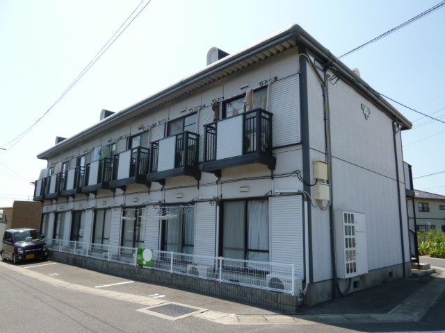 総社市門田のアパートの外観