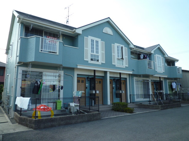 岡山市南区植松のアパートの外観