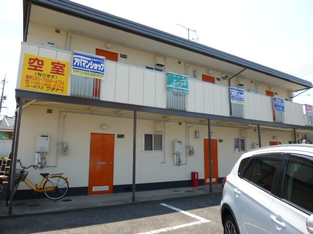 倉敷市福井のアパートの外観