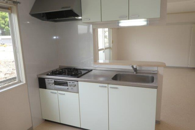 【キッチン】 | アメニティ福島Ｂ | ３口ガスコンロ付システムキッチン