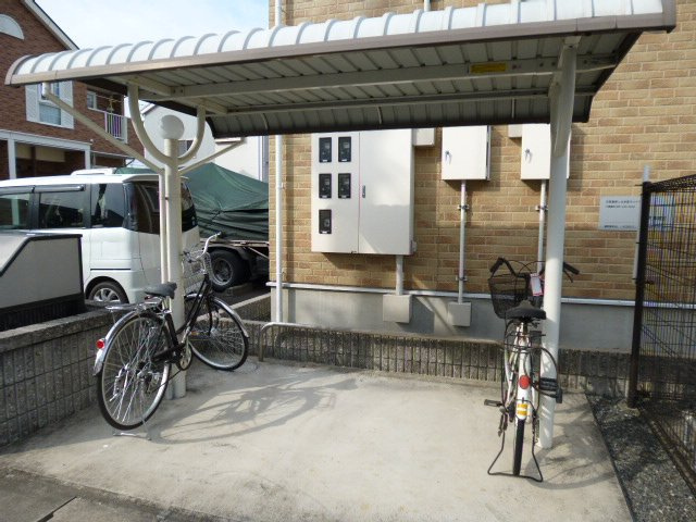 総社市中原のアパートのその他共用部分|駐輪場