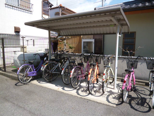 総社市中央６丁目のアパートのその他共用部分|駐輪場
