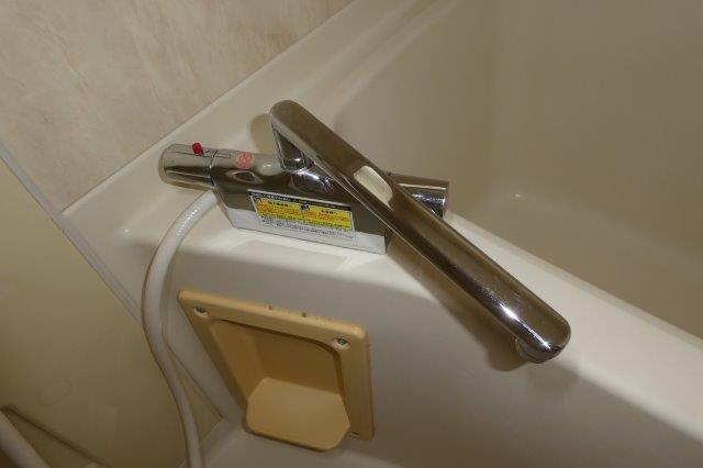 セジュール貝吹Aの浴室|サーモスタッド付き水栓