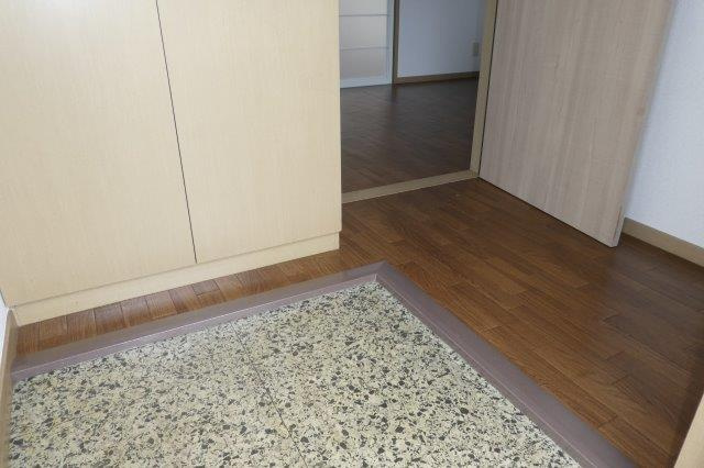 ブロードビューⅠの玄関